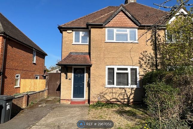 Cherry Tree Avenue, Ashenden Estate, Guildford photo 2