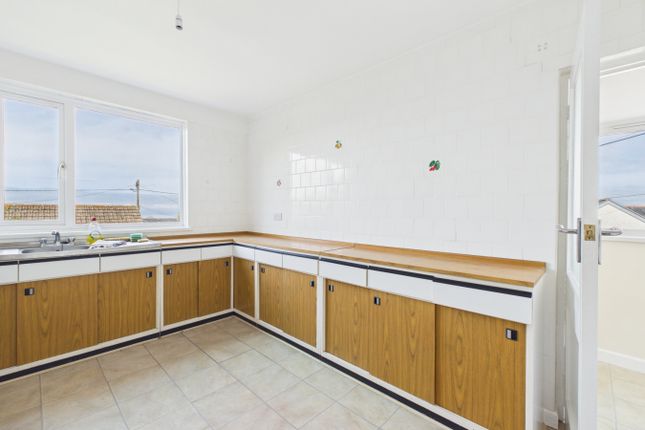 11 Carn Bosavern Close, St Just photo 3