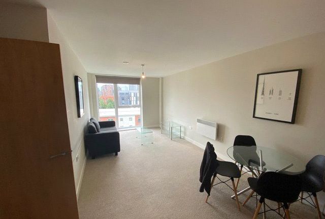 516 Bridgewater Point,, Bridgewater Point, Worrall Street photo 2