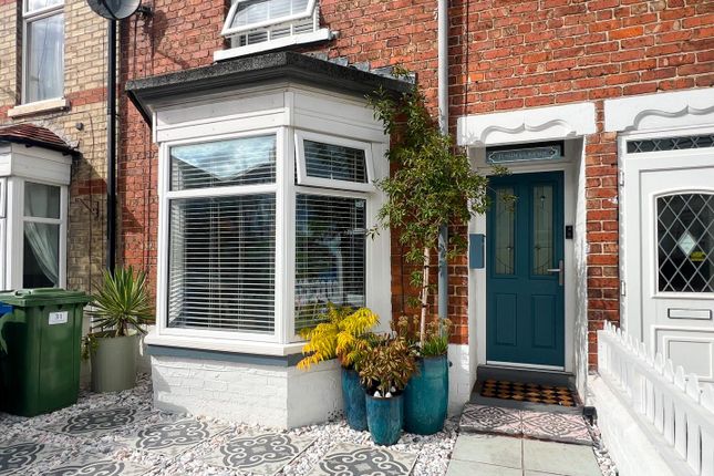 31, Princes Avenue, Withernsea photo 2
