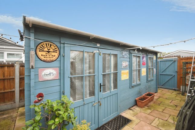 4, The Ridings, Essex photo 2