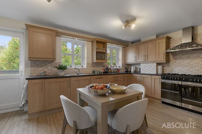 7 Condor Drive, Torquay photo 2