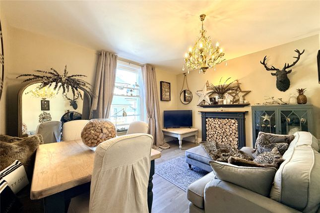 Flat 1, Aberdeen House,, Chapel Street, Devon photo 2