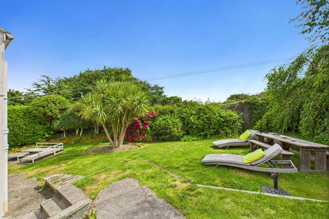 54 Prospect Place, Pembroke Dock photo 3