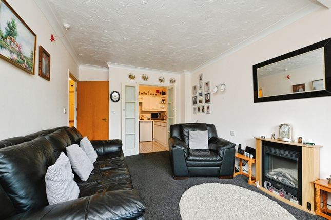 56, Lyndhurst Court, Norfolk photo 3