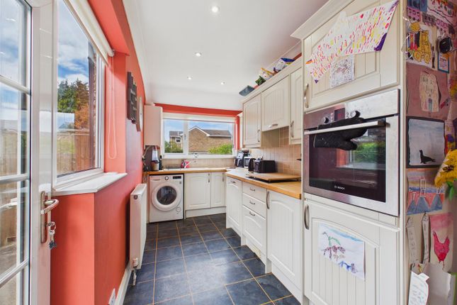 47, Ingleton Avenue, Hull photo 4