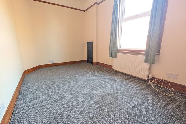 27, Brougham Road, Worthing photo 3