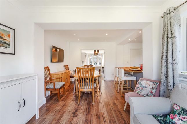 5, North View Crescent, Epsom photo 2
