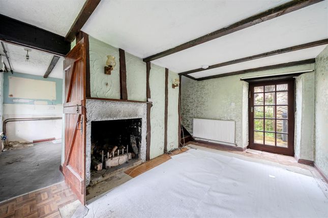 6 Causeway Cottages, Causeway, Seaton photo 4