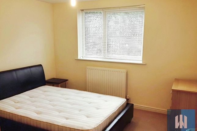Flat 18 The Gate, 81a, Halifax Road, Huddersfield photo 4