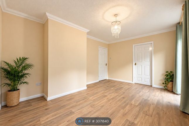 Lyndhurst Road, Tilehurst, Reading photo 5