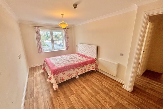 27 Florence Court, Rutland Crescent, Trowbridge photo 4