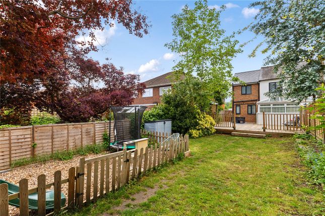 40, The Street, Tongham photo 4