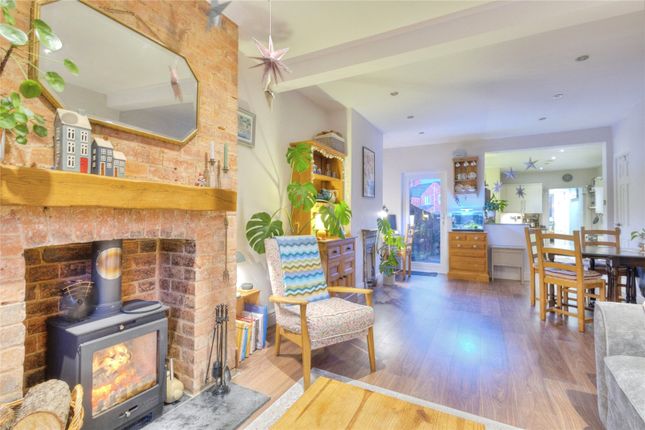 16, Beechwood Road, Northamptonshire photo 2