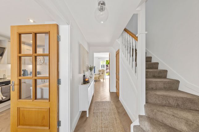 7 Lingley Court Lingley Road, Warrington photo 4
