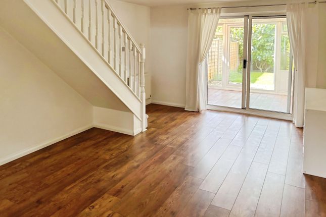 25, John Bunyan Close, Fareham photo 2