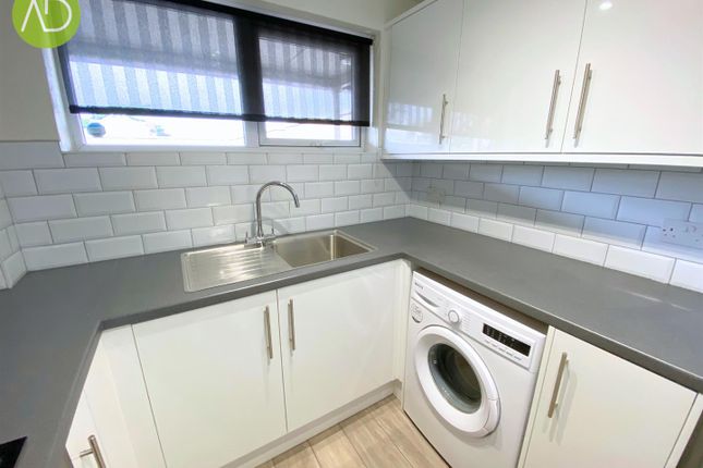 35, Woodgrange Court, Herts photo 2