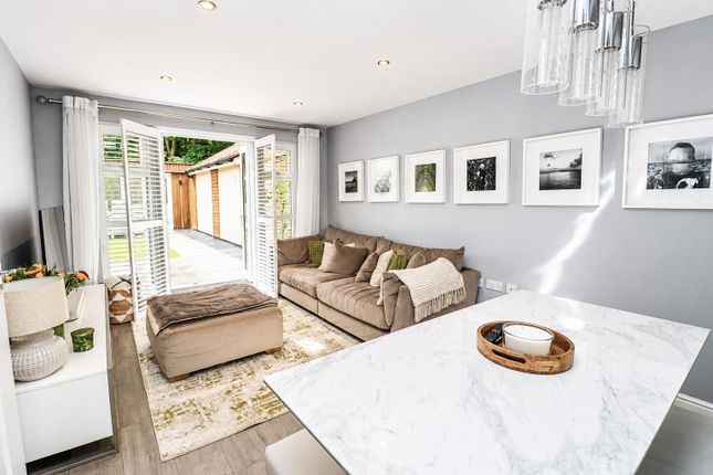30, Macintyre Place, Church Crookham photo 4