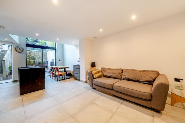 Shakespeare Road, London photo 3