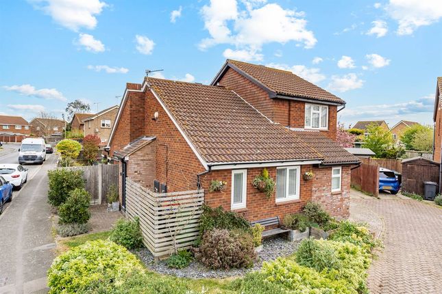 1-bed bungalow on The Meadows, Herne Bay, £250,000