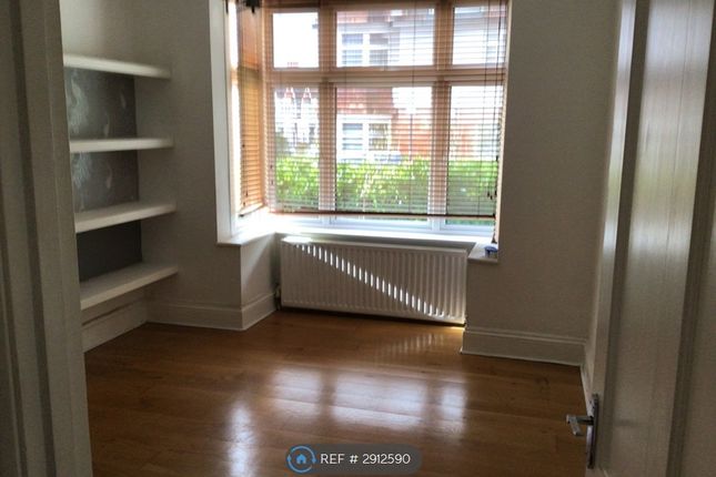 Flat, A Lyndhurst Road, Hove photo 2