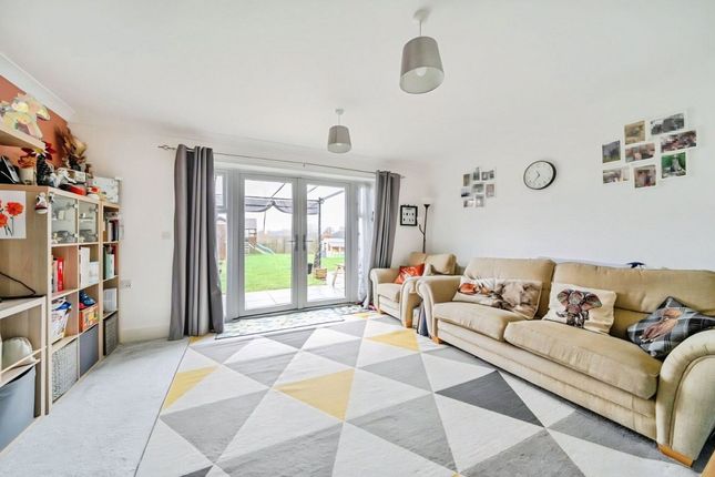 12 Chalkhill Meadow, Eastleigh photo 4