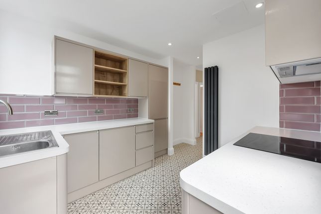 Fairlight Close, Chingford photo 4