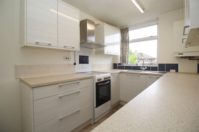 Thumbnail Flat to rent in Griffin Close, Shepshed, Loughborough
