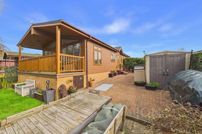 21 Kingfisher,Overstone Lakes Caravan Park, Ecton Lane, Northampton photo 2