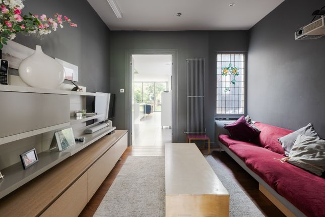9, Redston Road, London photo 3