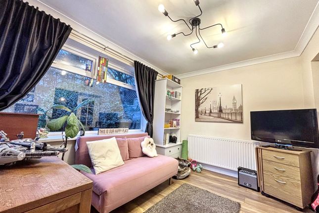 43, Sherburn Park Drive, Rowlands Gill photo 4