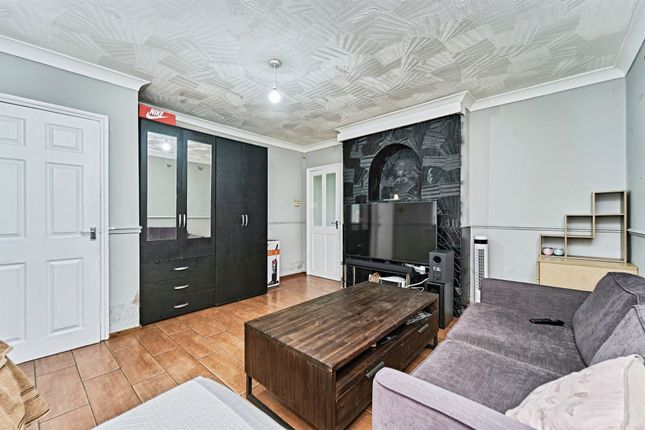 77, Laburnum Road, Tipton photo 2