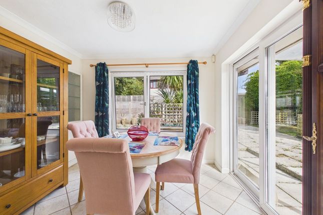 37, Tehidy Gardens, Camborne photo 2