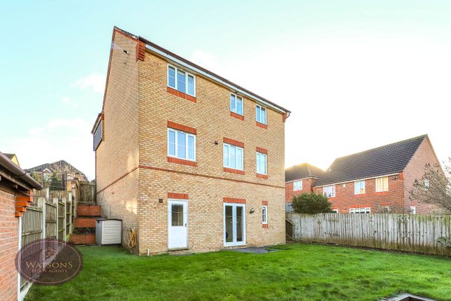69, Broad Valley Drive, Nottingham photo 2
