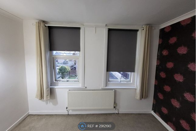 Collingwood Road, Sutton photo 4