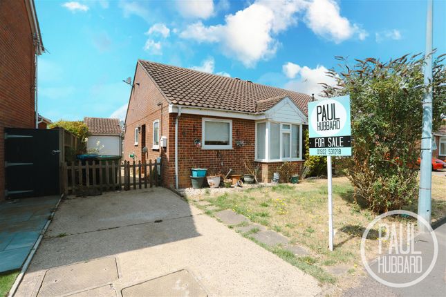 2-bed house on 3, Kipling Close, Suffolk, £175,000