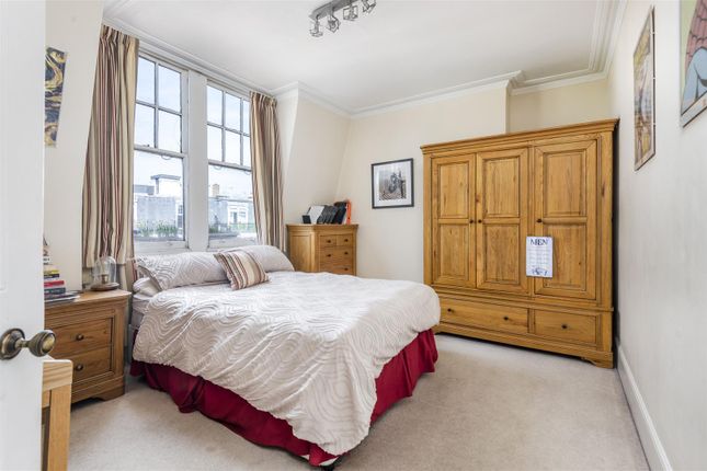 7, Cavendish Mansions, Mill Lane, London photo 2