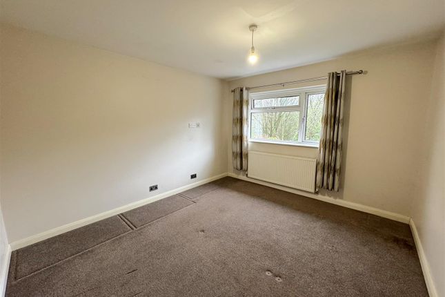 Property to rent in Windmill Avenue, Kidsgrove, Stoke-On-Trent
