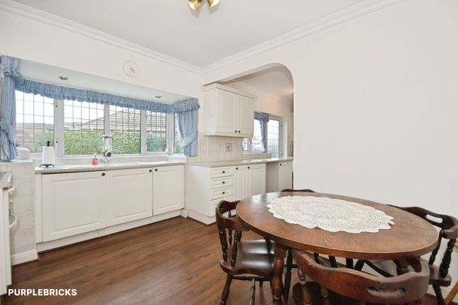 Manor Road, Chesterfield photo 4
