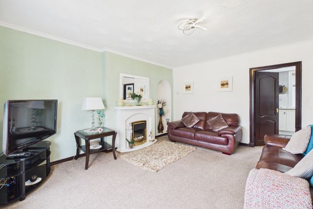 76 Burnhead Street, Uddingston photo 2