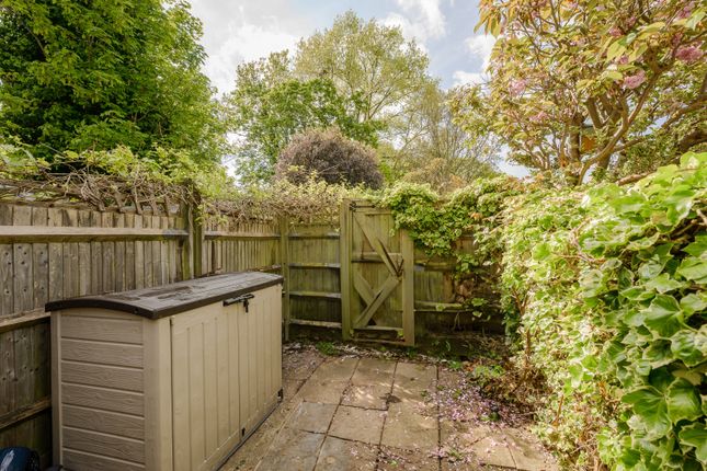 19, Church Path, London photo 3