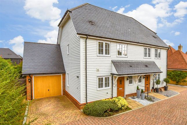 Blossom Way, Marden photo 2