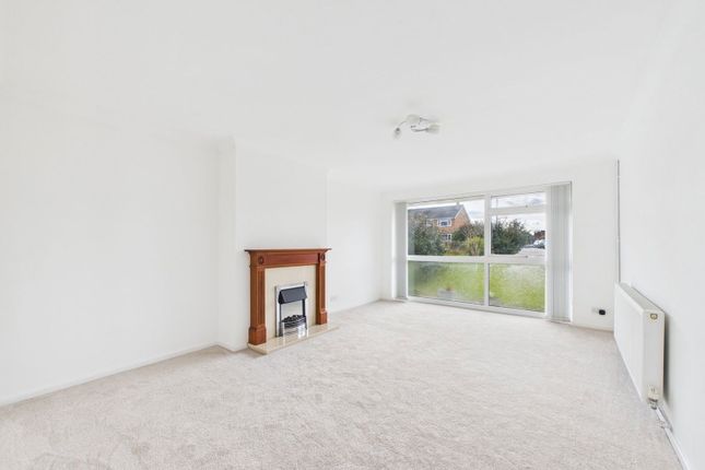 52, Collingwood Road, Horsham photo 2