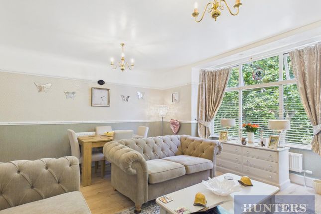 3 Manor Flats, Manor Avenue, Scarborough photo 3