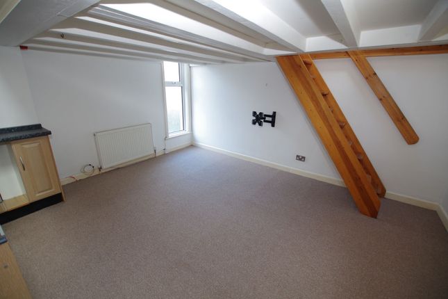 Flat 3, 14 Orchard Gardens, Teignmouth, Teignmouth photo 4