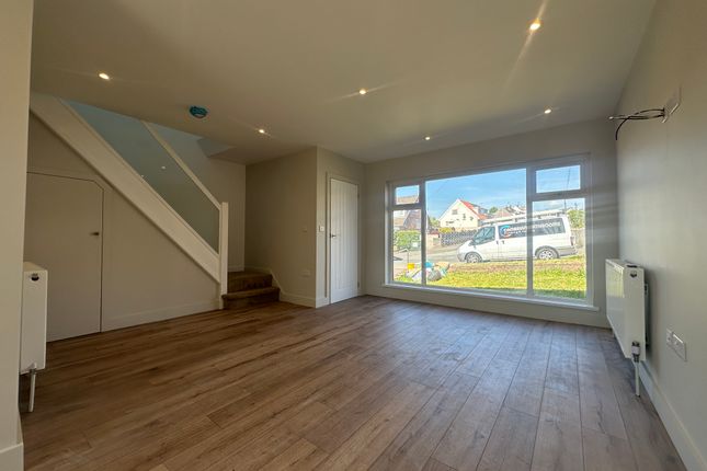 7, Broadmead, Swansea photo 3