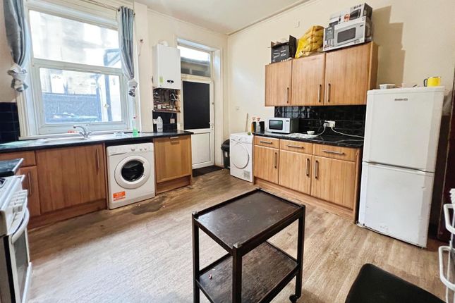 71, Hustler Street, Bradford photo 2