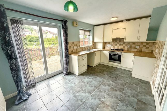 7 Kintyre Close, Torquay photo 3
