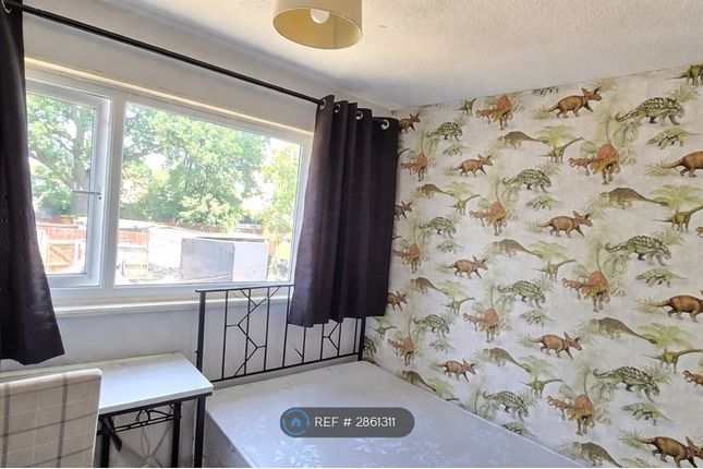 Wheatcroft Drive, Birmingham photo 3