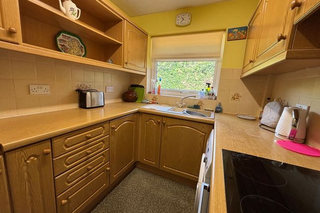 5 Pinecroft Way, Ipswich photo 3